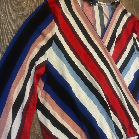 Iris blouse size M excellent used condition - Picture 3 of 13